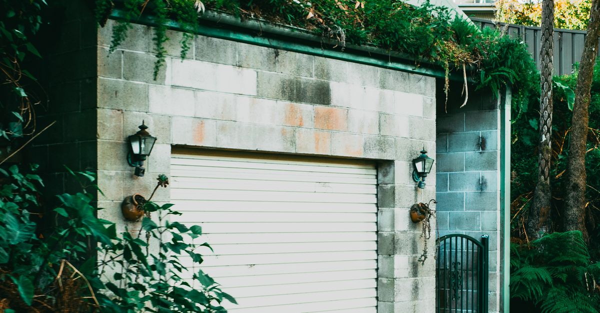 Comparing Air Curing vs Water Curing for Concrete Driveways