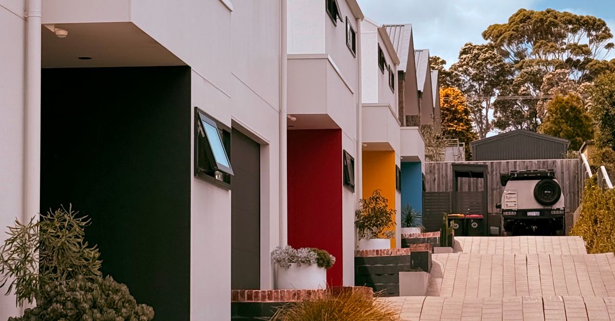 Factors Influencing the Price of Specialty Concrete Mixes for Driveways