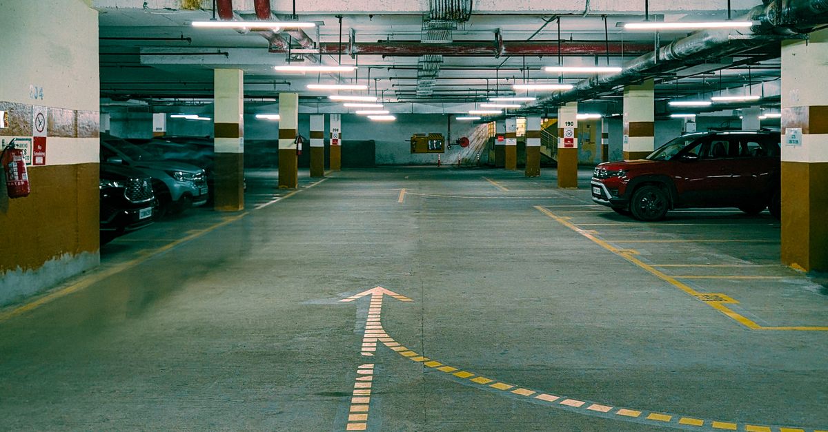 Step-by-Step Guide to Fixing Surface Damage on Concrete Driveways